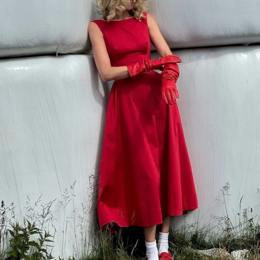 NWT Helsa Stretch Cotton Sateen Midi Dress - Red Lipstick - Picture 1 of 10